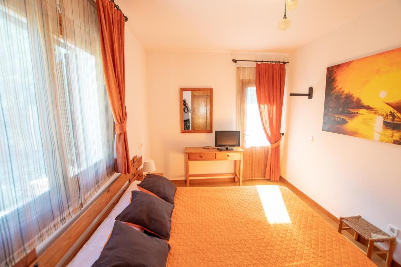 Bosc I Sol Vt Apartment Es Calo  Bagian luar foto